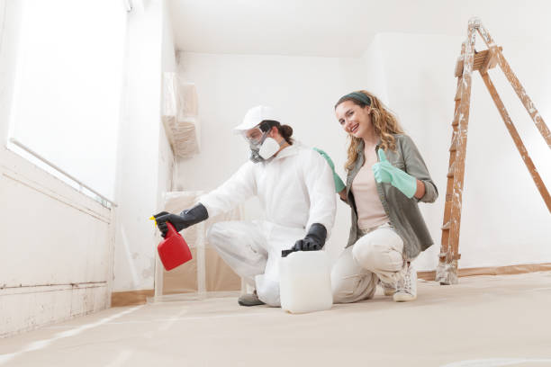 Best Biohazard Mold Removal  in Silverton, OR
